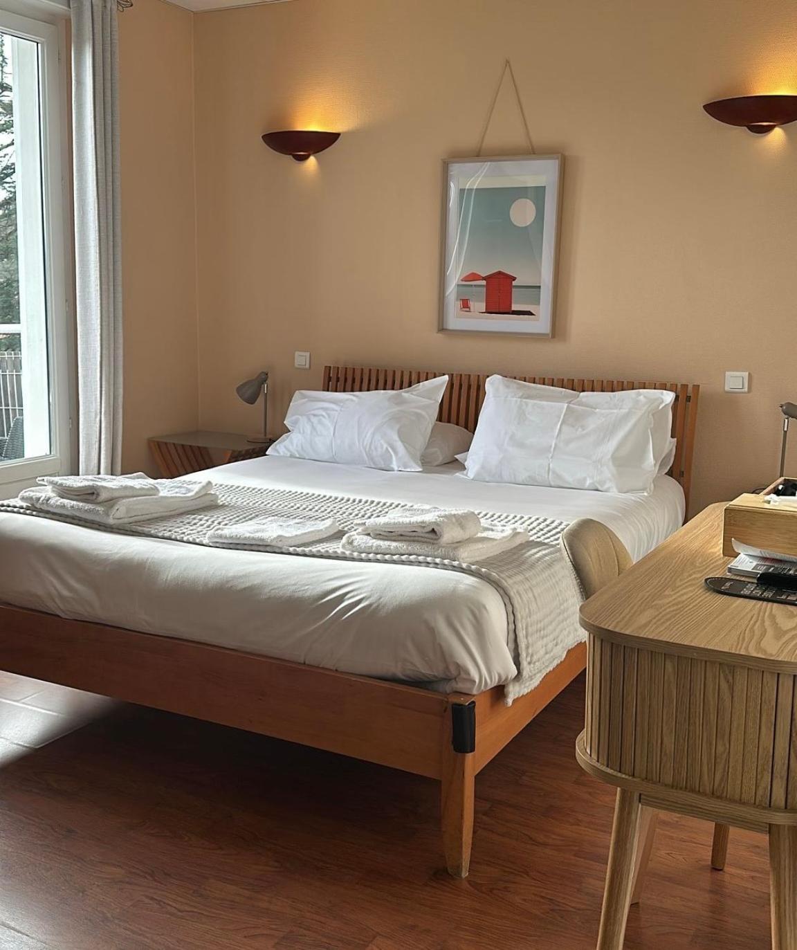 Hotel Le Boiate Ares Bagian luar foto
