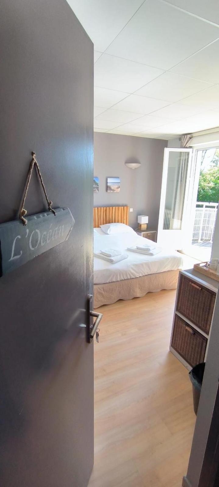Hotel Le Boiate Ares Bagian luar foto