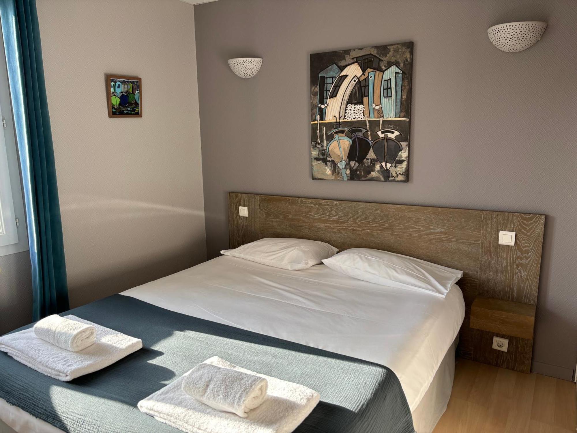 Hotel Le Boiate Ares Bagian luar foto