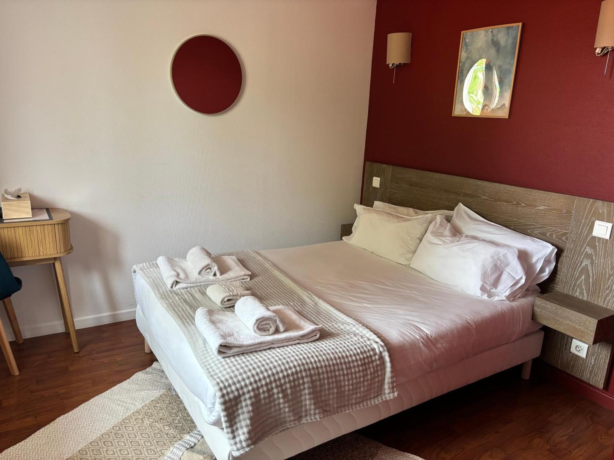 Hotel Le Boiate Ares Bagian luar foto